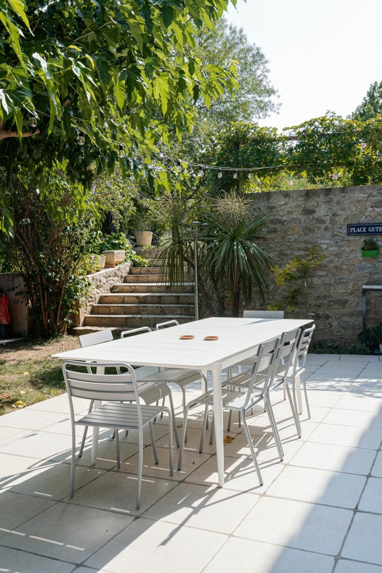 Le Mas Des Oliviers Nîmes Exterior foto