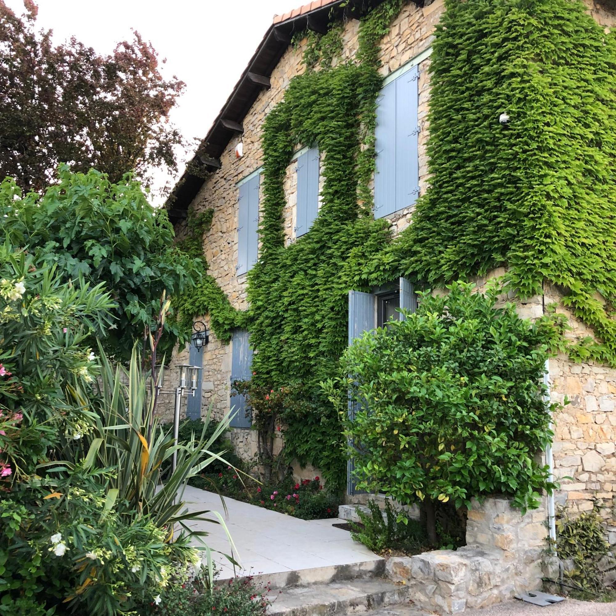 Le Mas Des Oliviers Nîmes Exterior foto